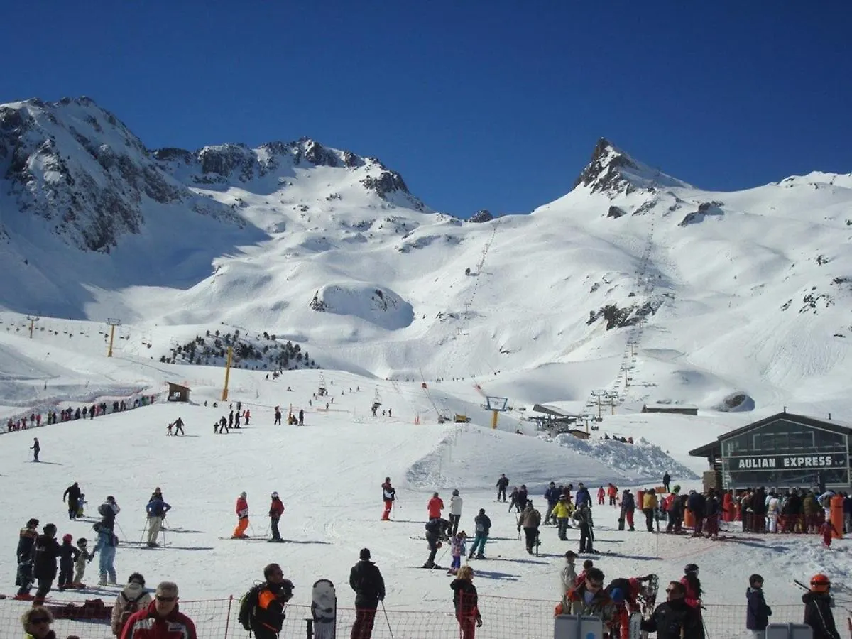 T3 Calme 6 Pers, Terrasse, Jardinet, Proche Commodites - Fr-1-402-24 Esquièze - Sère شقة